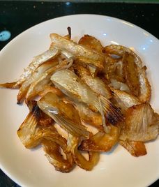 lườn cá hồi chiên nước mắm