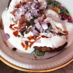 A picture of Aloo tikki.