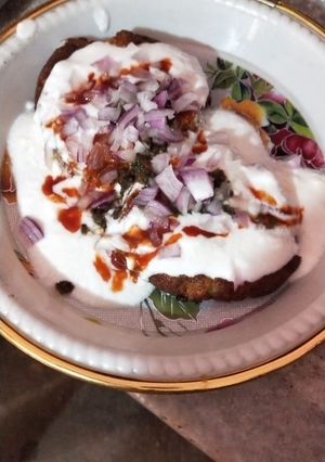 A picture of Aloo tikki.