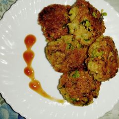 A picture of Potato poha cutlet.