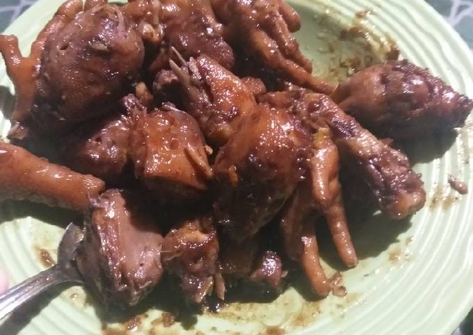 Spicy Chicken Feet Adobo