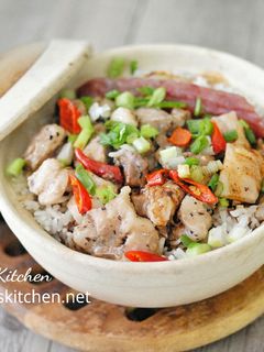 豉椒肉排臘腸煲仔飯 的食譜成品照片