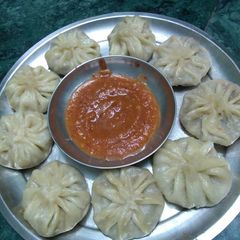 A picture of Steamed momos.