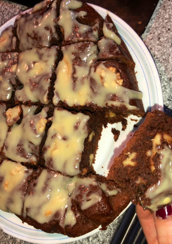 Una foto de Brownie original con cobertura de chocolate blanco