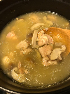 蒜頭香菇雞湯(一鍋到底) 的食譜成品照片