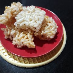 A picture of Mamara chikki.