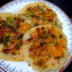 A picture of Rava Uttapam.