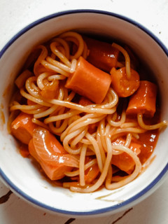 Foto resep Spaghetti Tusuk Sosis Saos Gochujang Viral🍝