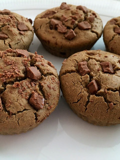 Una foto de Panquecillos de cacao y stevia, sin gluten