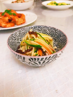 涼拌金針菇 的食譜成品照片