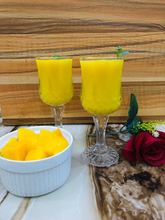 A picture of Mango Slush 🥭.