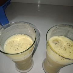 A picture of Mango shake.