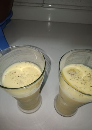 A picture of Mango shake.