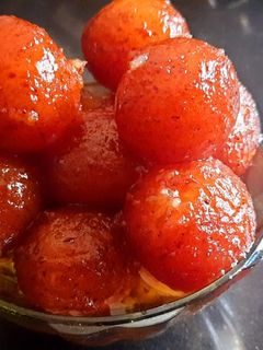 गुलाबजाम (gulab jamun recipe in marathi) रेसिपी चे मुख्य फोटो