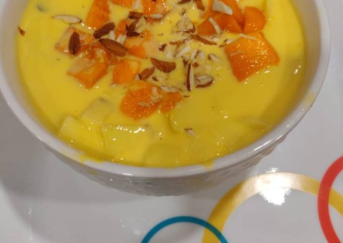 Recipe of Any-night-of-the-week Mango Custard