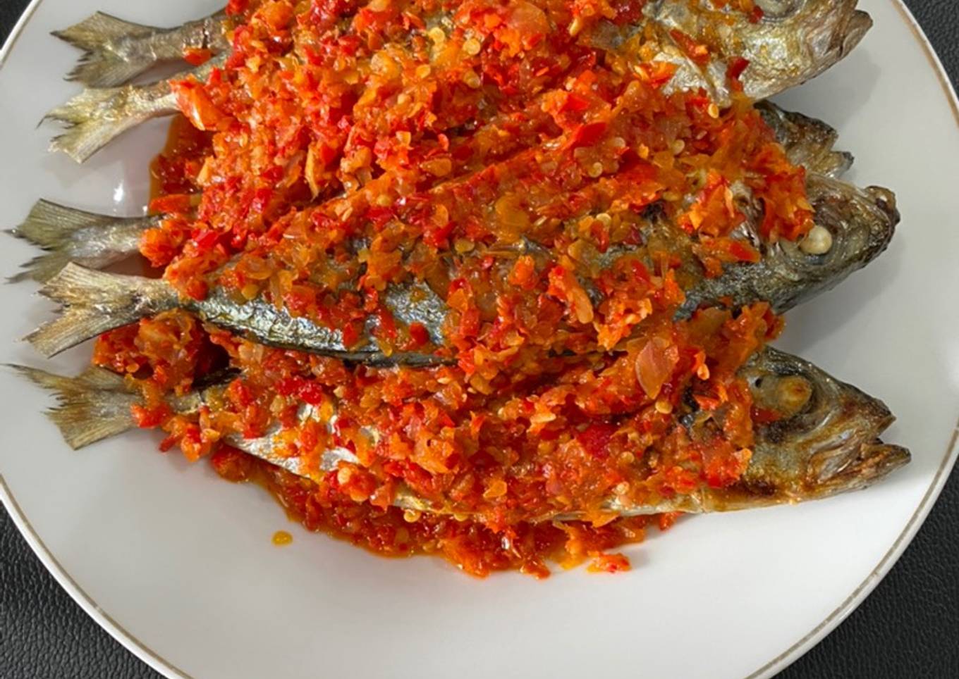 Ikan Kembung/Kadompe Bakar Rica