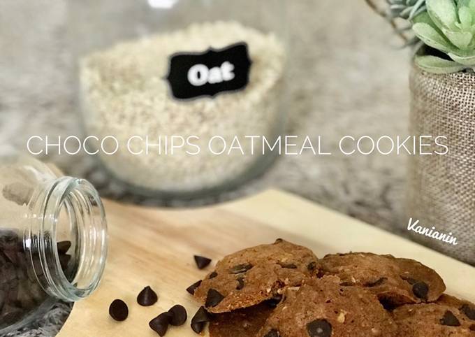 Choco Chips Oatmeal Cookies