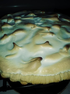 A picture of Lemon meringue pie #america.