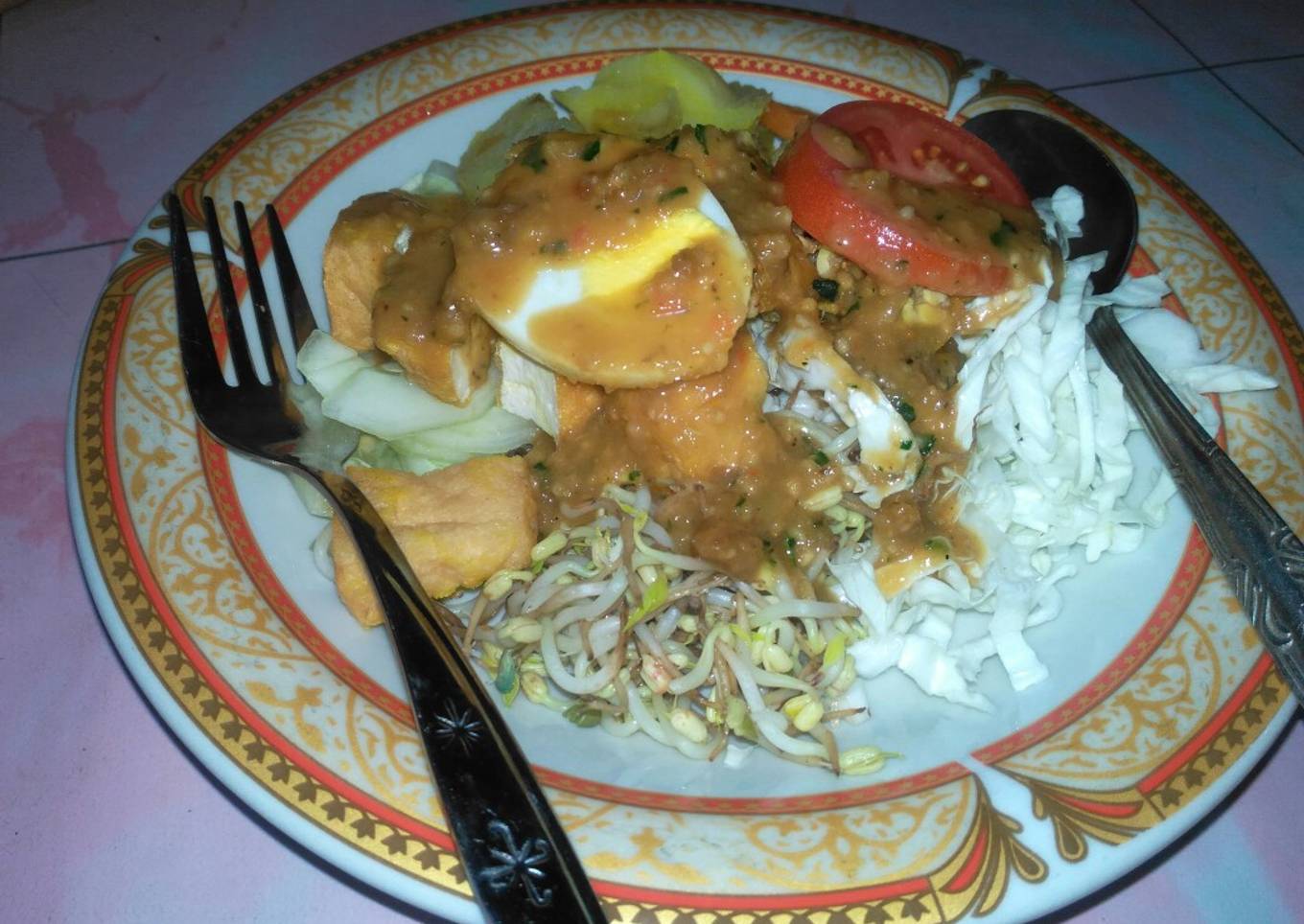 Gado - gado Solo