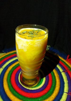 A picture of Mango and milk.