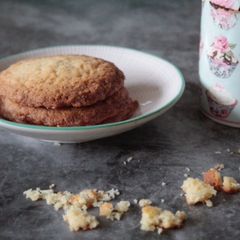 A picture of Eggless coconut cookies.