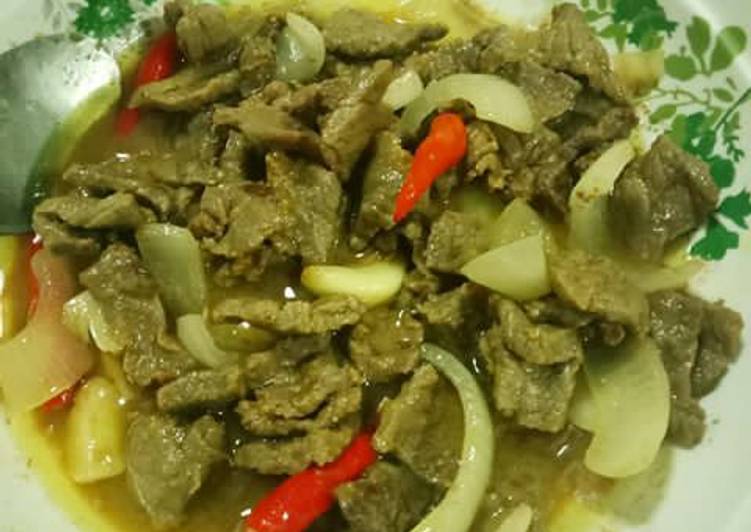 Resep Daging goreng kunyit yang Sempurna