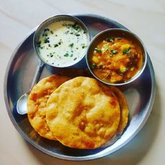 A picture of Breakfast Thali.
