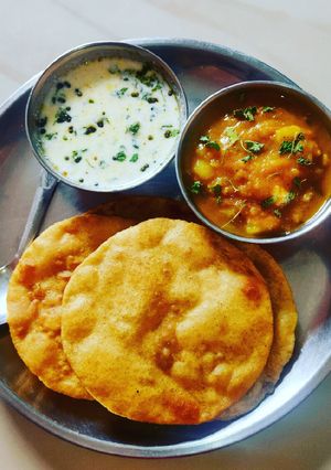 A picture of Breakfast Thali.