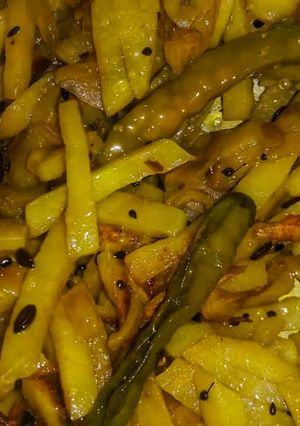 আলুর চচ্চড়ি(Aloor chorchori recipe in Bengali) রেসিপির প্রধান ছবি