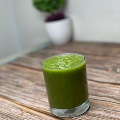 A picture of Green Apple juice.