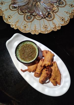 A picture of PUMPKIN FLOWER PAKODA...