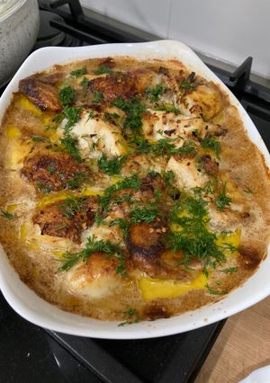 A picture of Shqmeruli - Georgian chicken with garlic 🧄.