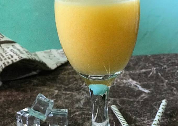 Anti Ribet, Bikin Jus Jeruk Vs Peras Farah Quinn