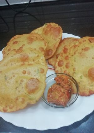 A picture of Aaloo Masala Puri.