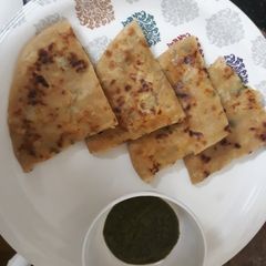 A picture of Aloo cheese paratha.