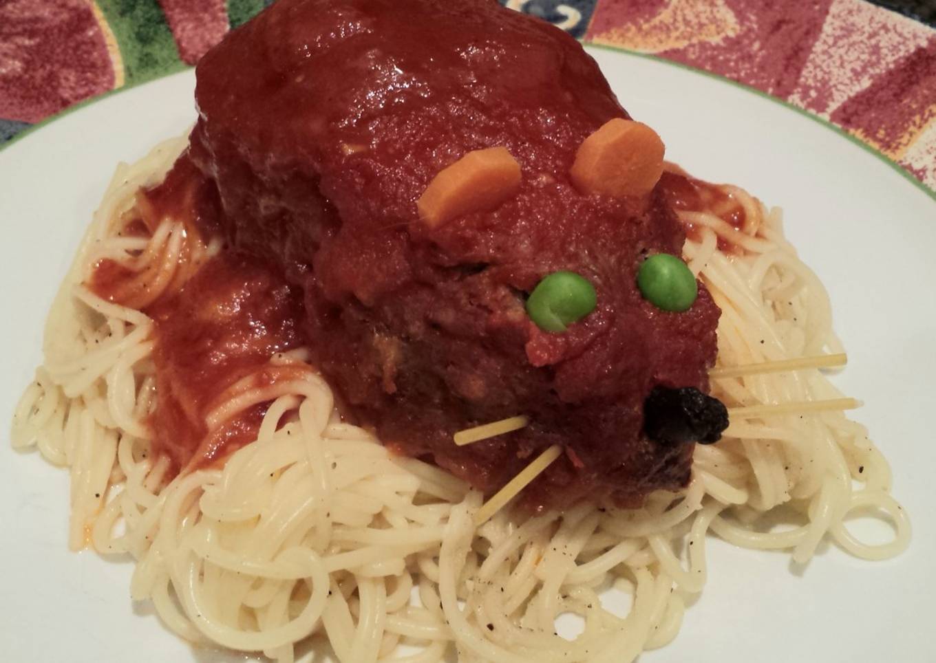 Blood-roasted Halloween rats with sticky guts
