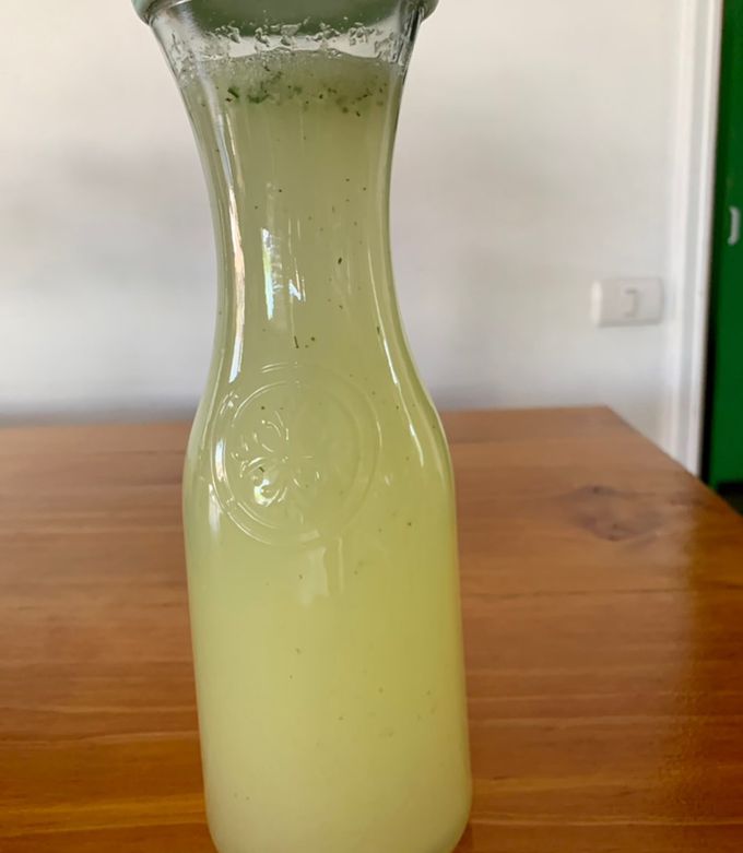 Una foto de Limonada, Menta Albahaca en Thermomix