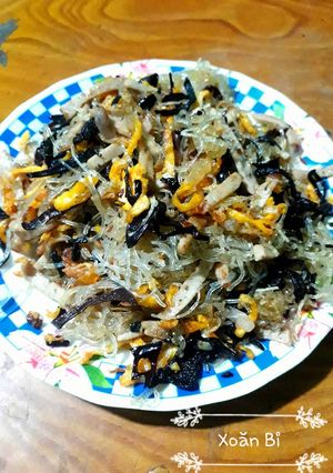 Hình của món Miến xào tổng hợp.