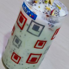 A picture of Kesar Pista Falooda.