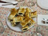 Hojaldres de carne y espinacas