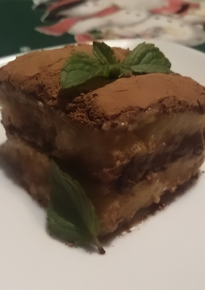 Una foto de Tiramisú (sin mascarpone)