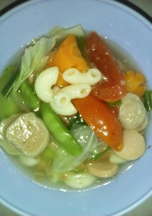 Foto resep Simple soup (makaroni + sayuran) no msg