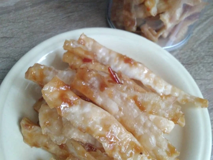 Cara Mudah Membuat Resep Keripik Singkong Pedas Manis (Plokdes Manggleng) yang Uenak Anti Ribet, Mantap