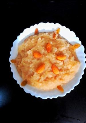 A picture of Sooji Halwa.