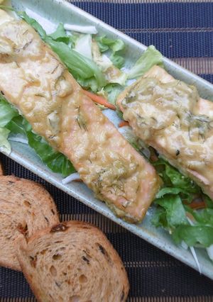 A picture of Honey & Mustard glazed Salmon.