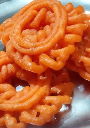 इमरती (imarti recipe in Hindi) रेसिपी मुख्य फोटो