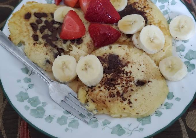 Simple Way to Make Super Quick Homemade Chocolate Chip Pancakes With Fruit