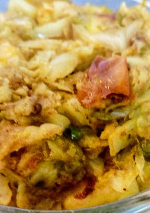 বাঁধাকপি ঘন্ট (bandhakopi ghonto recipe in Bengali) রেসিপির প্রধান ছবি