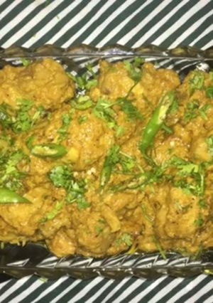 A picture of Chicken roast masala.