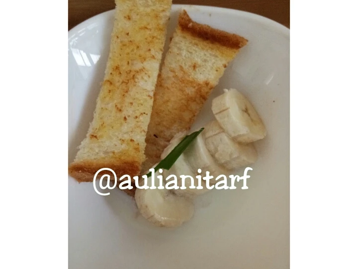 Cara Mudah Membuat Resep Roti bakar + pisang kuah santan yang Lezat Sekali Anti Ribet, Menggugah Selera